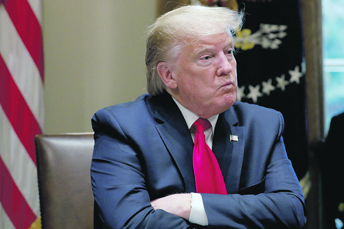 Американцы парализовали работу горячей линии Трампа глупыми розыгрышами.