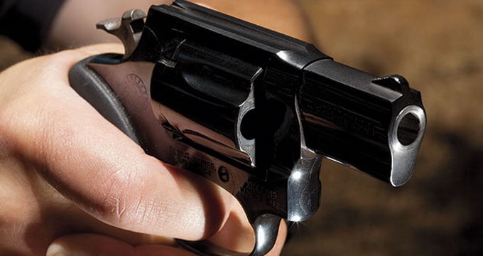 Tragedie la Glodeni. Un bărbat de 56 de ani din satul Camenca  și-ar fi tras un glonte în cap.