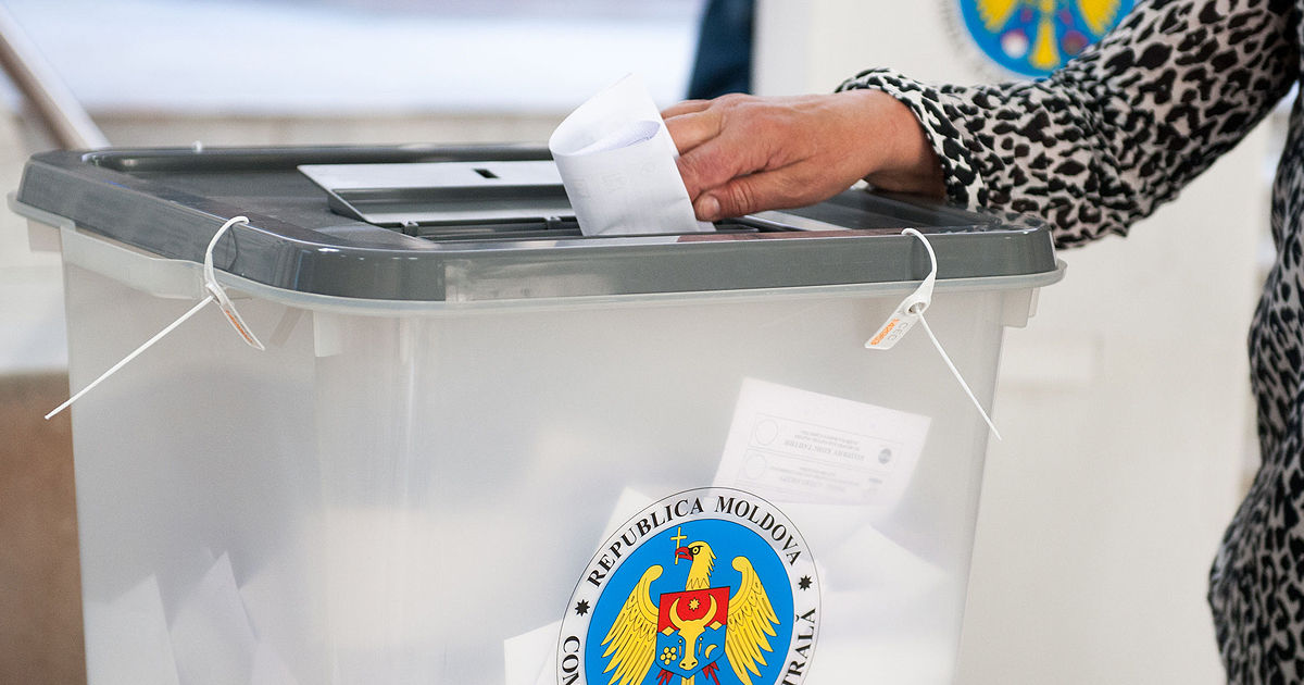 МИД опубликовал списки избирательных участков за рубежом.