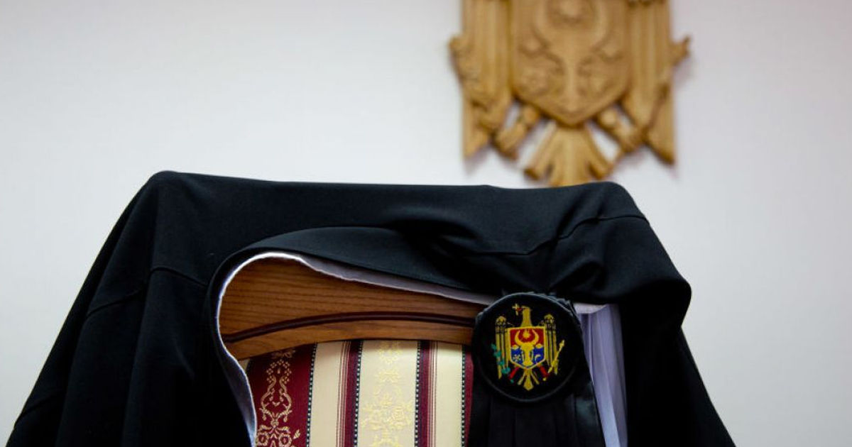 Procedura disciplinară în privința unor judecători va fi reluată.