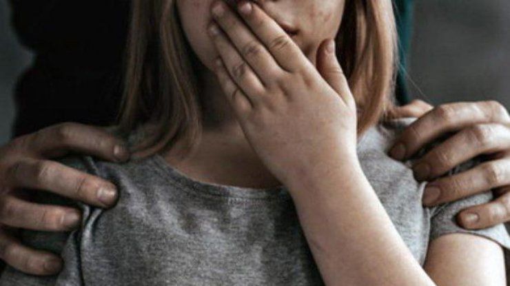 На севере Молдовы 16-летний парень изнасиловал семилетнюю двоюродную сестру.