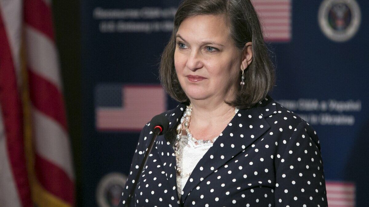Нуланд пообещала «мощный удар» по россиянам.