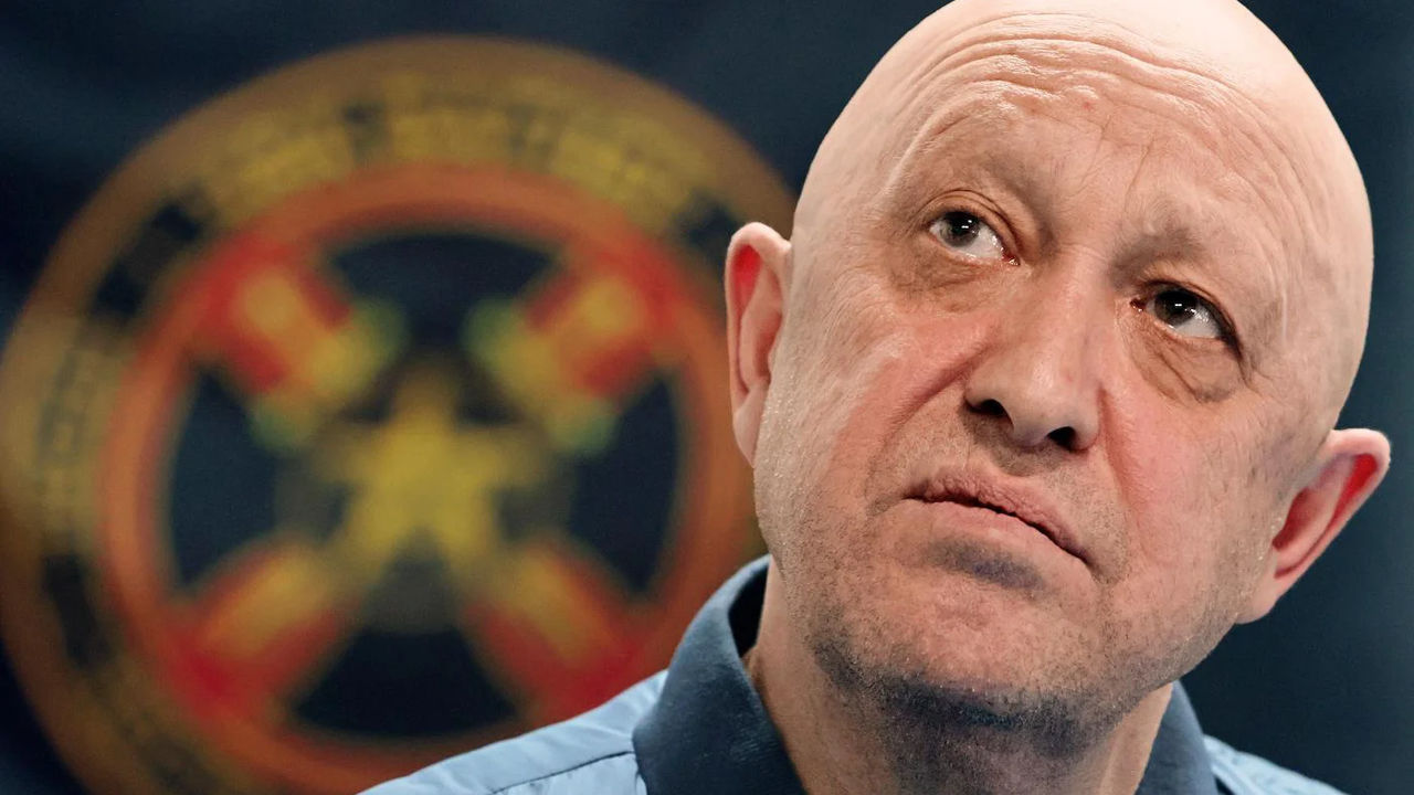 Пригожин: Наемники ЧВК Вагнера не будут подписывать контракты с Минобороны РФ.