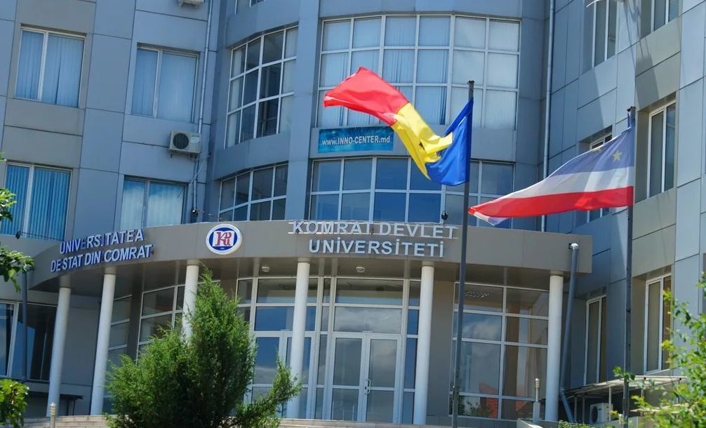 В Комрате студенты возмущены адскими условиями проживания в общежитиях.