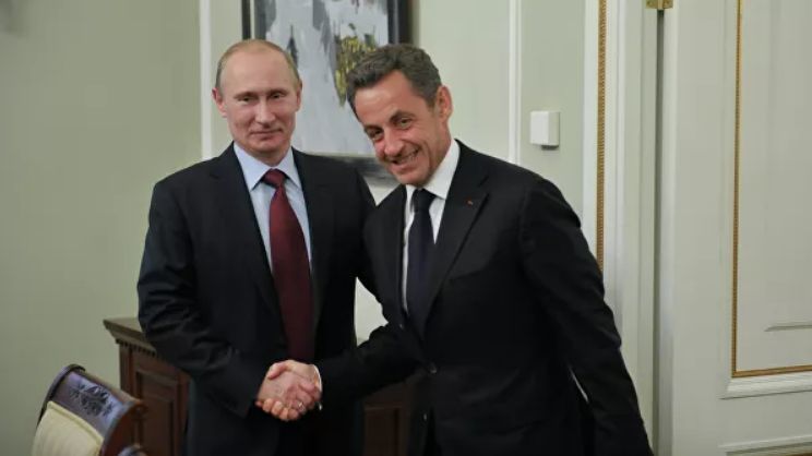 Саркози рассказал о курьезе на первой встрече с Путиным.