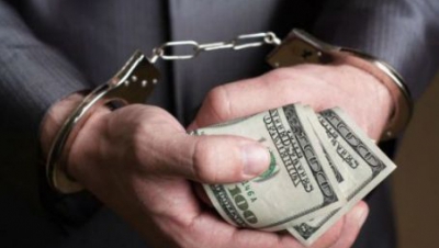 Pe acest caz a fost deschis un dosar penal. În prezent, bănuitul se află în custodia CNA