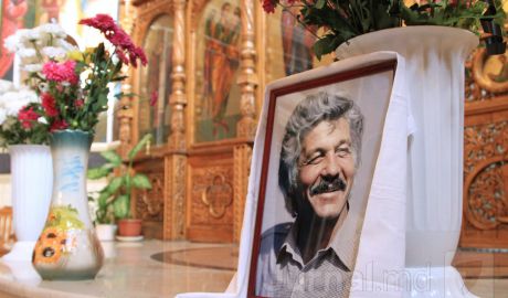 Maestrul urmează a fi înmormântat în Cimitirul central din strada Armenească.