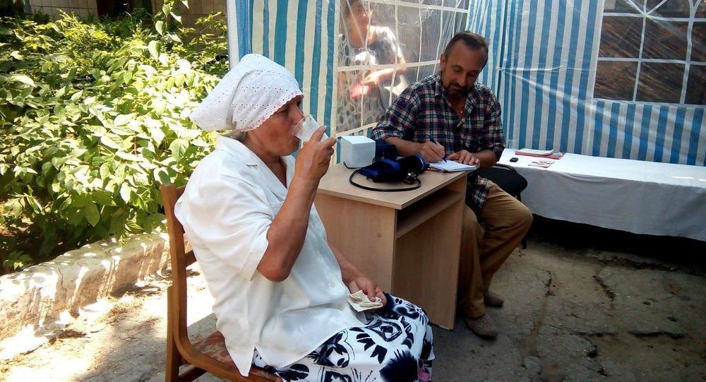 În medie 3,5 mii de oameni se adresează zilnic după ajutor la corturile instalate de salvatori în orașele din ţară. Foto: Sputnik/ DSE