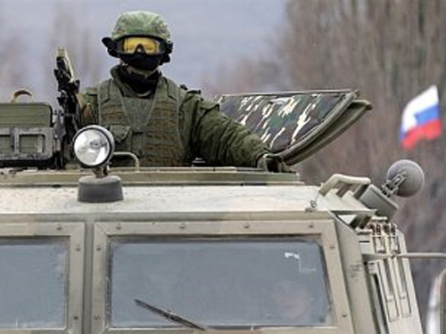 Кроме живой силы, на восточном рубеже у противника немалый арсенал.