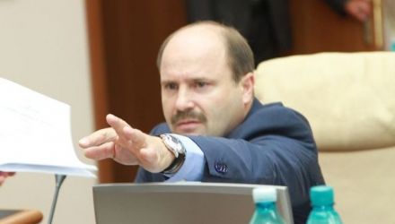 Astfel, prețul carburanților va fi calculat în baza cotațiilor Platt’s Mediterraneană