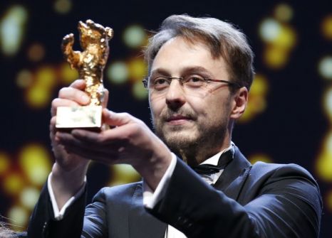 Călin Netzer, regizorul filmului "Poziţia copilului", a declarat, că şi-a dorit să realizeze un film aşa cum l-a simţit, "greu de digerat, dar care merită văzut".