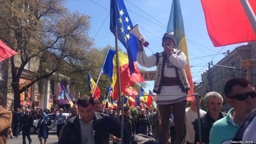 В беспорядках на воскресных протестах пострадали 43 сотрудника полиции. Фото: svoboda.org