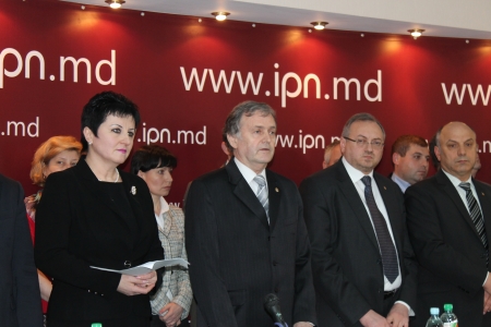 Liberalii reformatori nu au anunțat care va fi denumirea partidului și cine va fi conducătorul acestuia. 