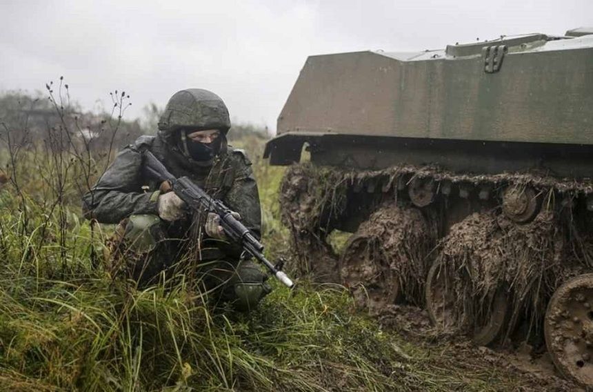 Расстрелявший сослуживцев в Амурской области военный убит во время задержания. Фото: Twitter