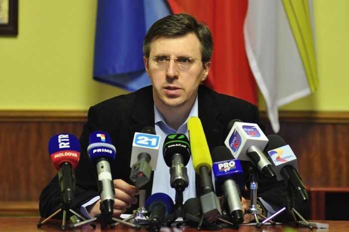 Редакция Point решила поддержать эту инициативу, так как политики - тоже люди и имеют право на частную жизнь.