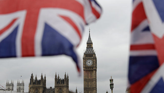 В Лондоне рассказали о разногласиях с ЕС по переходному периоду Brexit.