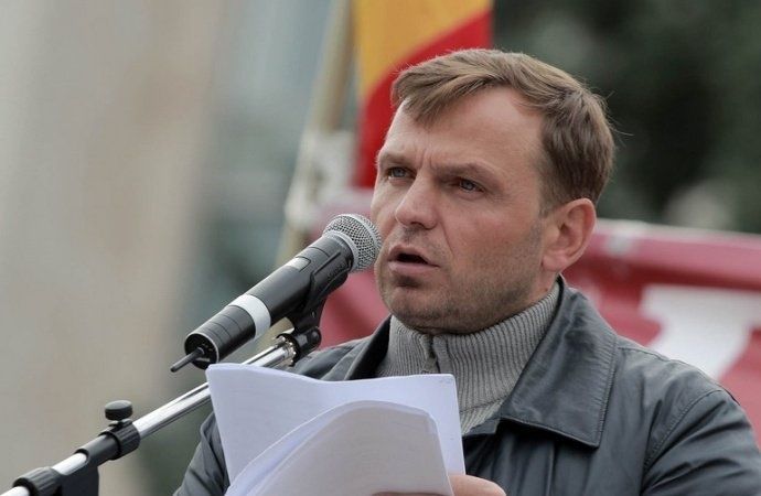 Нэстасе считает главной своей задачей в качестве кандидата на пост президента "избавление республики от олигархического режима".
