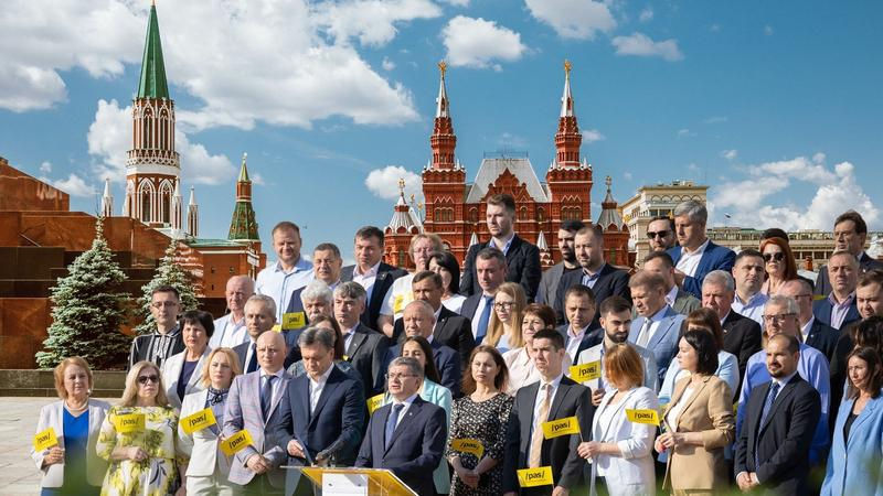 Стало известно, кому из молдавских депутатов запретили въезд в Россию.