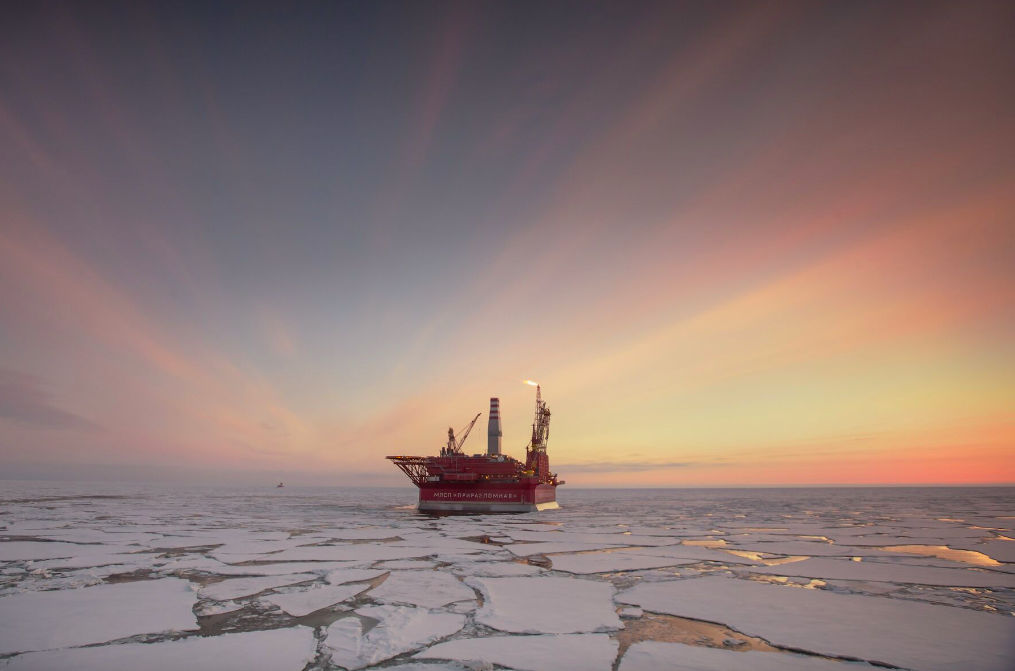 SUA și Canada își unesc forțele în lupta pentru petrolul arctic.