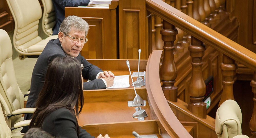 Mihai Ghimpu, a declarat marţi seara după negocierile cu PDM şi PPEM că speră "la mai bine". Foto: sputnik.md