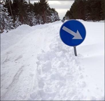 Часть дорог в Украине непроезжие. Фото: mignews.com.ua