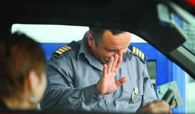 Cetățenii României ar putea veni în Republica Moldova cu cartea de identitate