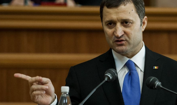 Влад Филат заявил, что исключил парламентскую оппозицию из обсуждений о назначении нового правительства. 