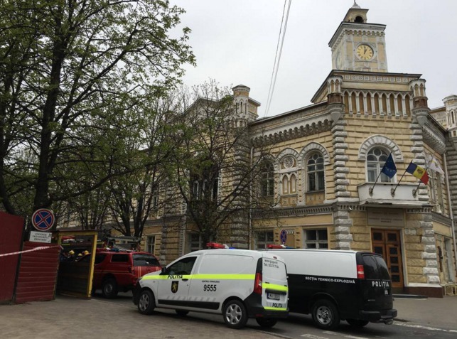 Autorul alarmei cu bombă de la Primărie, reținut. Foto: moldova24.info