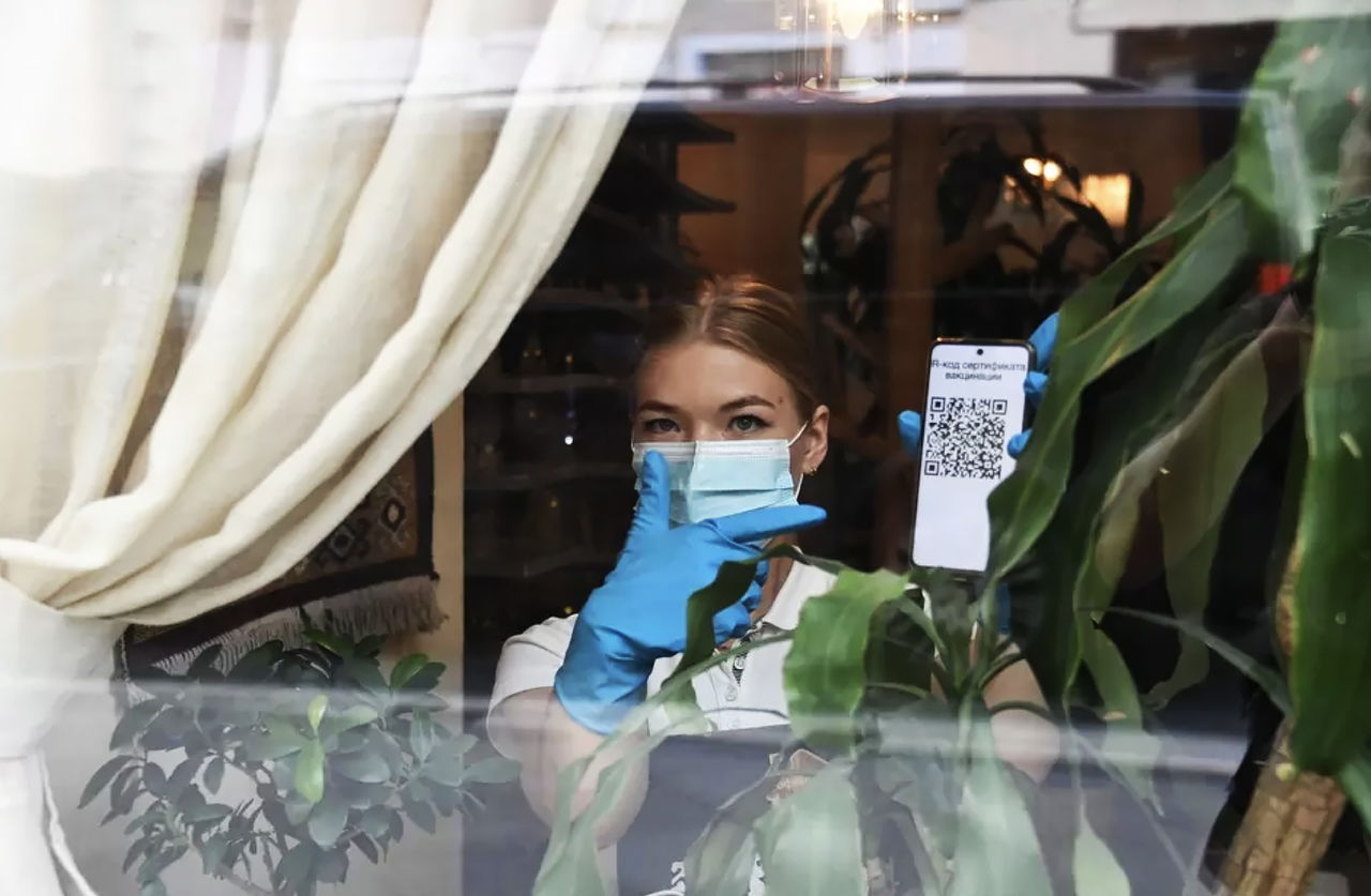 В Молдове вход в заведения без сертификата о вакцинации могут запретить.