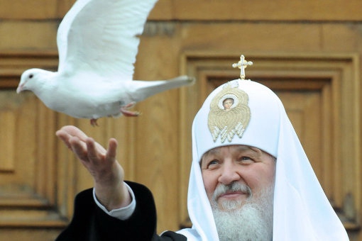 Патриарх сделает все, чтобы побудить обе стороны к взаимному прощению, стремлению искать пути мирного сосуществования, укреплению согласия между всеми, кто проживает в этом регионе", — сообщил Якимчук.