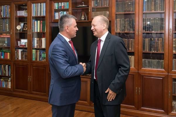 Красносельский встретился со спецпредставителем Украины.