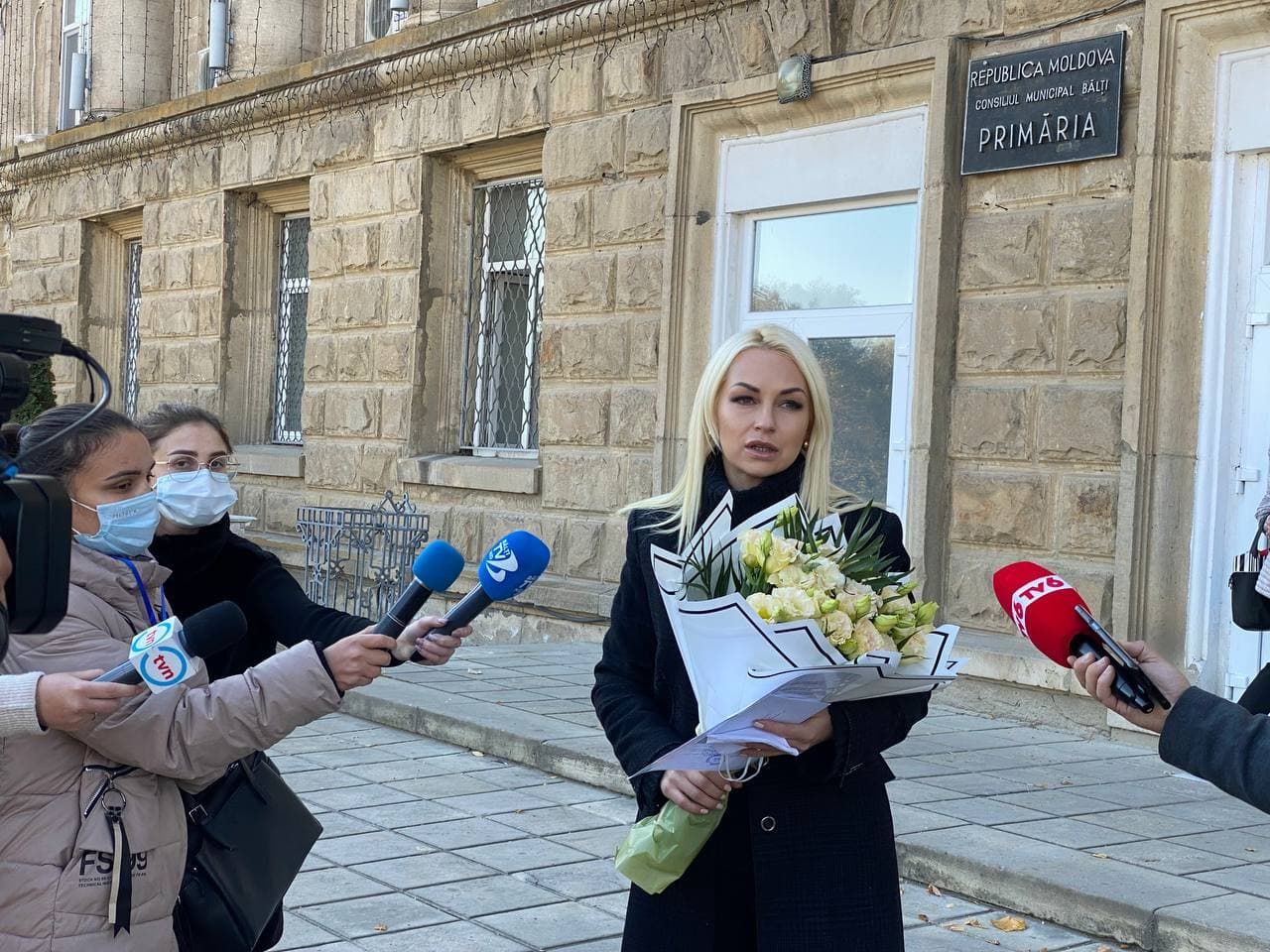 Таубер была зарегистрирована в предвыборной гонке на новых местных выборах 21 ноября. 