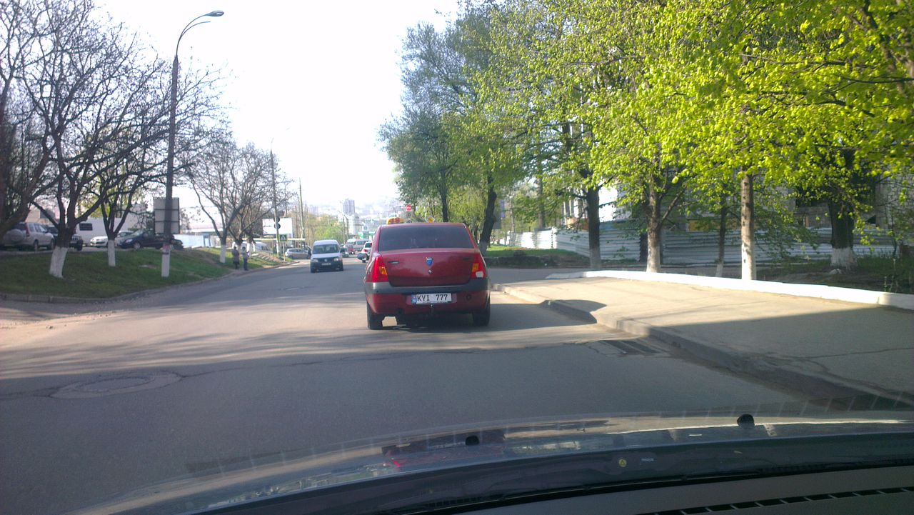 Павел Филип отметил, что цена на такие номера может доходить до 18 тысяч леев.