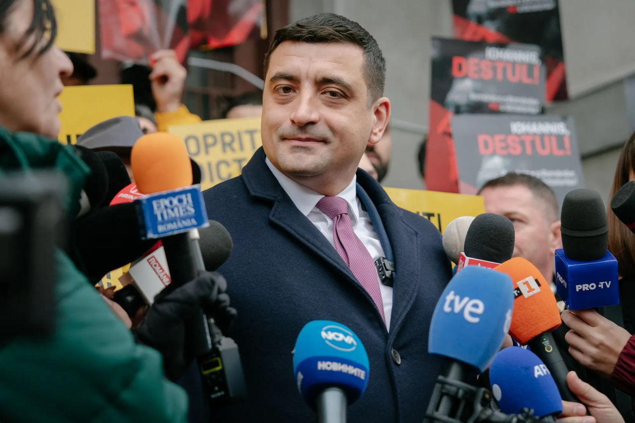 Симион заявил, что хочет монархии в Румынии и мирного воссоединения с Молдовой.