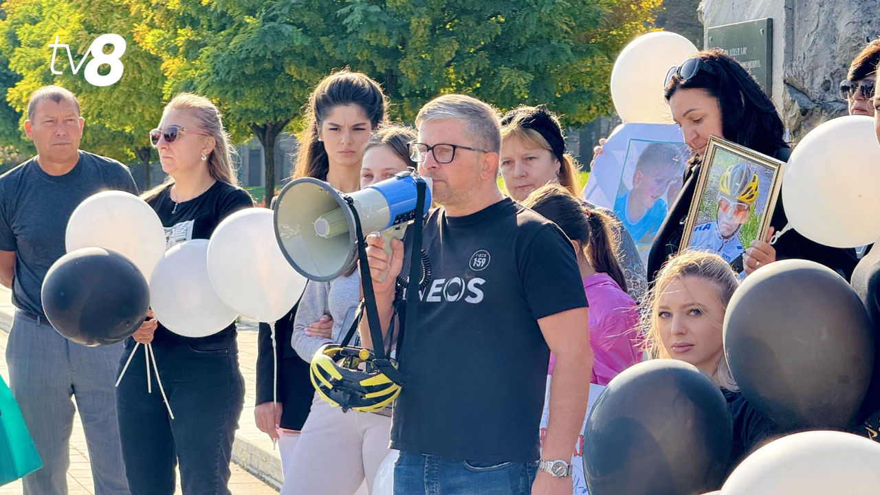 Отец погибшего велосипедиста: Мы не вернем своих детей, но думаем о ваших.