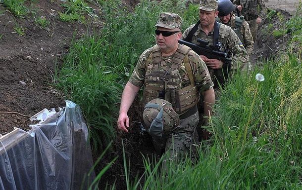 Турчинов: Контроль жителей ЛДНР усилят.