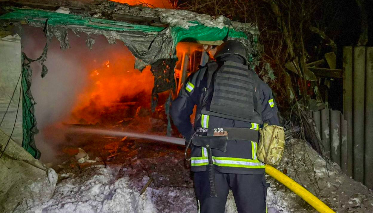 В экопарк под Харьковом попала бомба: погибли птицы, ранены львы. Фото: ДСНС Харкивщини