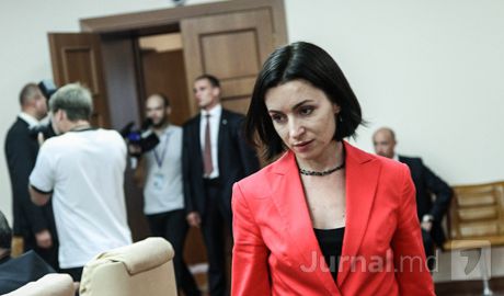 Вчера Майя Санду вчера ожидали в офисе ДПМ.