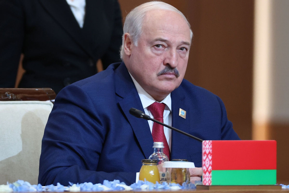 Лукашенко помиловал 42 политзаключенных.