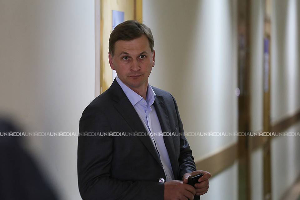 Fostul guvernator al Băncii Naţionale a Moldovei, Dorin Drăguţanu, a fost audiat ca martor în cadrul dosarului fostului premier Vlad Filat. Foto: unimedia.info