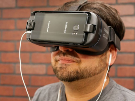 Google больше не считает VR на смартфонах перспективным направлением.