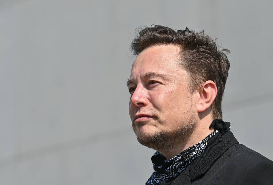 После twitter-опроса Маск продал акции Tesla на 6,9 млрд долларов.