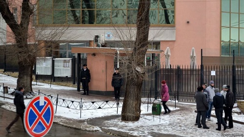 Некоторые из опрошенных говорили о недостатках системы предварительной записи, которые были в прошлом (программирование в окошках), а также об улучшениях, которые произошли после введения процедуры программирования по телефону.