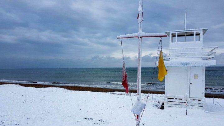 Frigul arctic loveşte Moscova și Germania. Probleme în traficul din Londra
