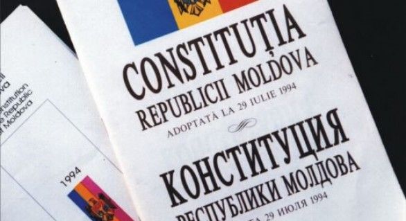 Constituția Republicii Moldova ar putea fi completată cu un capitol nou care vizează statutul și rolul instituției Avocatului Poporului. 