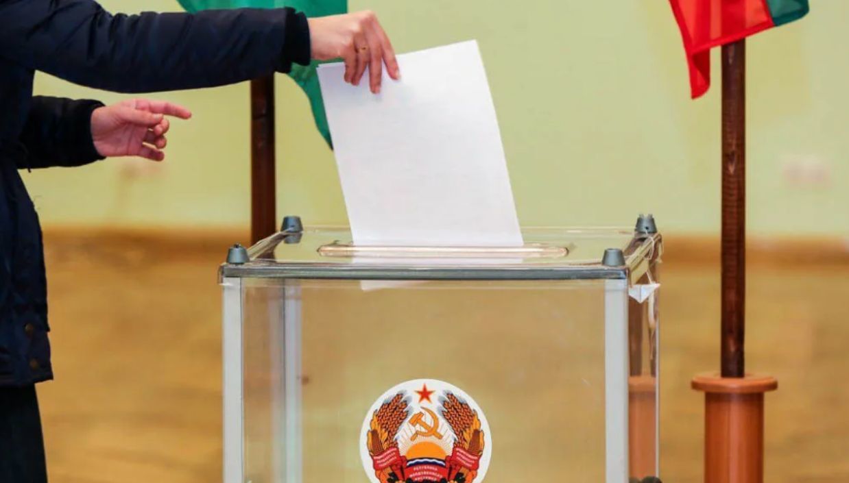 ЦИК Приднестровья отменил назначенную на четверг жеребьевку кандидатов.