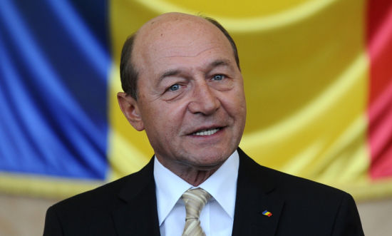 Băsescu îl desființează pe Năstase, sugerând că este un laș. Foto: nasul.tv