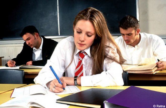 Pentru un an de studii la Liceul "Orizont" părinţii trebuie să plătească 2.000 de euro. Foto: timpul.md