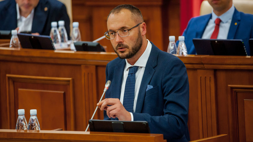 Литвиненко: Додон разрешил 11 иностранцам покупать землю в Молдове.