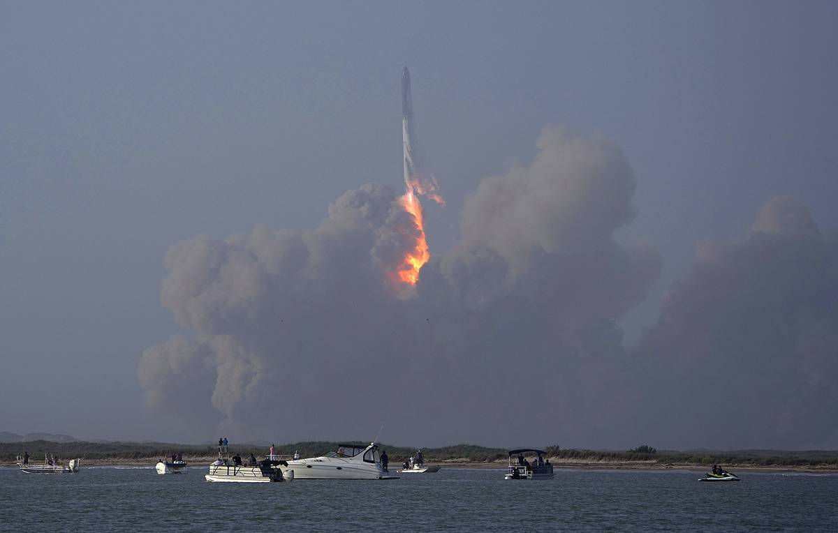 Корабль Starship уничтожили из-за неполадок с силовыми установками